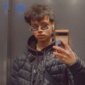 Meet your Posher, Nafis